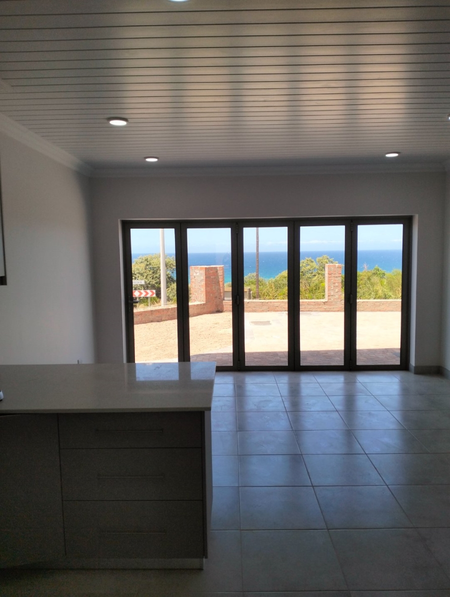 To Let 3 Bedroom Property for Rent in Pienaarstrand Western Cape